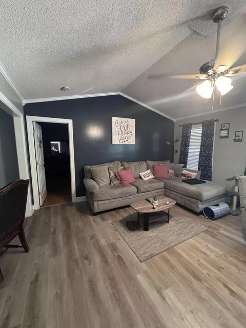 Living - 364 Pond Town Rd, Hampton, SC 29924 photo 1 of 2
