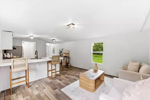 169 Bennett Ave, Saint Stephen, SC 29479