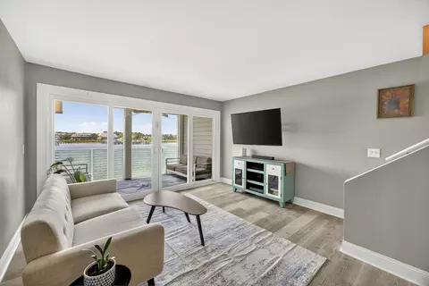 29 Mariners Cay Dr #29, Folly Beach, SC 29439