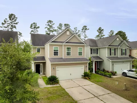 664 Redbud Ln, Summerville, SC 29483
