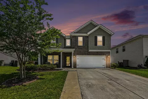 211 Pavilion St, Summerville, SC 29483