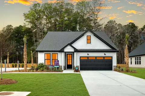 214 Creek Pointe Dr, Moncks Corner, SC 29461