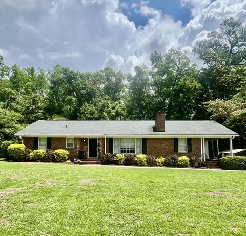 115 Woodlawn St, Walterboro, SC 29488
