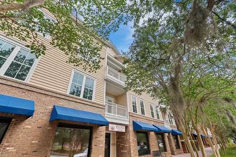 280 Seven Farms Dr UNIT 302, Charleston, SC 29492