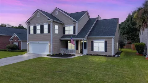 135 Corral Cir, Summerville, SC 29485