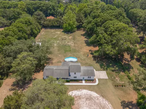6619 Bears Bluff Rd, Wadmalaw Island, SC 29487