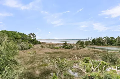 2072 Amenity Park Dr, Mount Pleasant, SC 29466