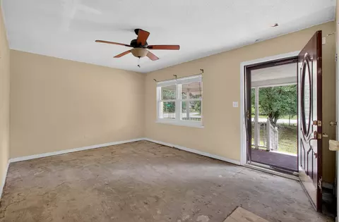 Living - 102 Montegue St, Santee, SC 29142 photo 2 of 4