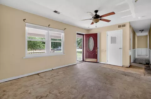 Living - 102 Montegue St, Santee, SC 29142 photo 3 of 4