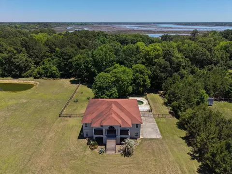 4712 Westervelt Rd, Meggett, SC 29449