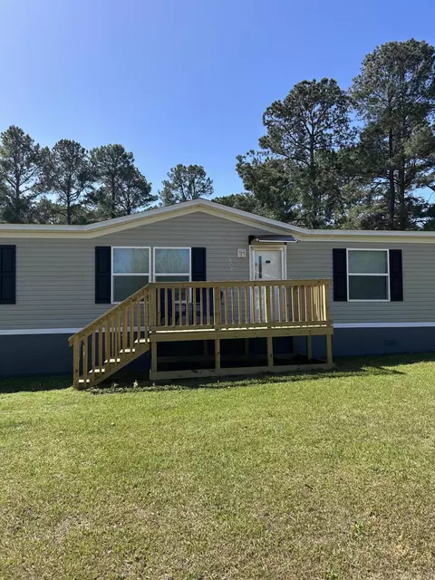 1343 Morello Rd, Manning, SC 29102