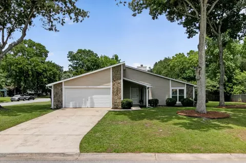 56 Shadowmoss Pkwy, Charleston, SC 29414