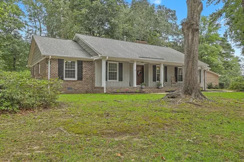 203 Shaftesbury Ln, Summerville, SC 29485