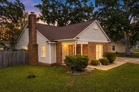 117 Chownings Ln, Goose Creek, SC 29445