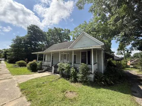 121 W Baruch St, Denmark, SC 29042