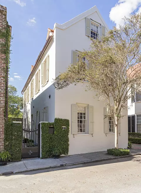 79 King St, Charleston, SC 29401