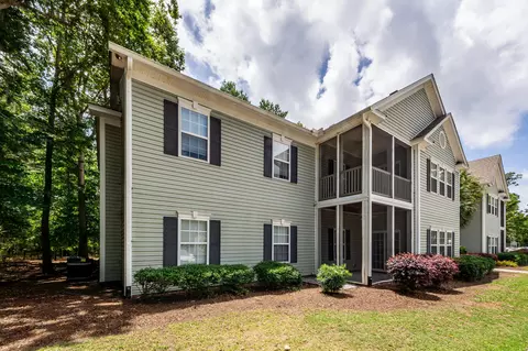 301 Pickering Ln, Charleston, SC 29414