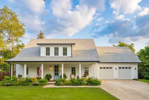 1144 Pleasant Pines Rd, Mount Pleasant, SC 29464
