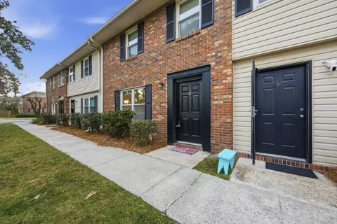 415 Parkdale Dr #8C, Charleston, SC 29414
