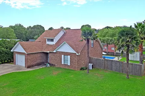 136 Stewart St, Goose Creek, SC 29445