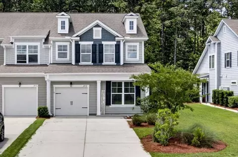 2572 Kingsfield St, Mount Pleasant, SC 29466