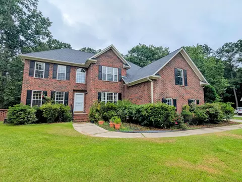 150 Haleswood Cir, Goose Creek, SC 29445