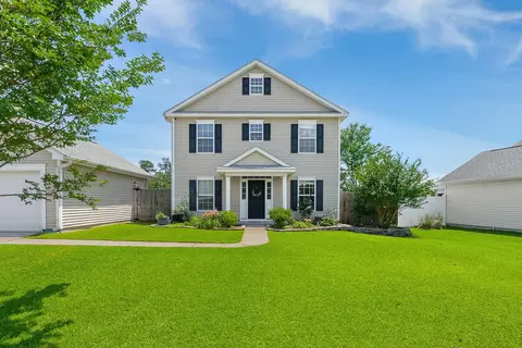 303 Seneca River Dr, Summerville, SC 29485