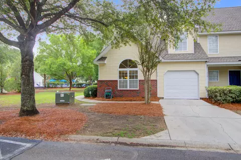 516 Tayrn Dr, Charleston, SC 29492