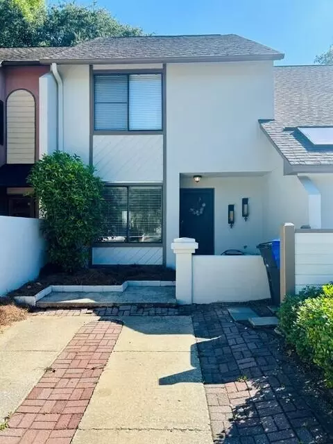 311 Lapwing Ln, Mount Pleasant, SC 29464