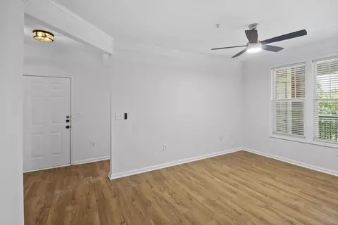 Living - 2033 Chatelain Way, Mount Pleasant, SC 29464 photo 3 of 4