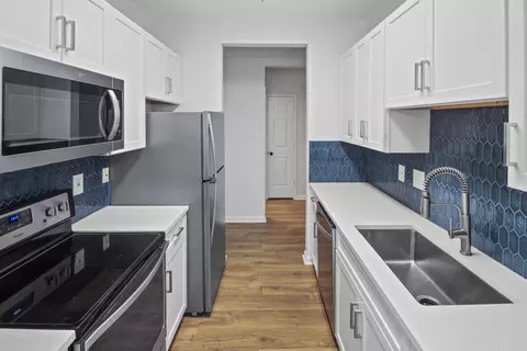 Kitchen - 2033 Chatelain Way, Mount Pleasant, SC 29464 photo 1 of 2