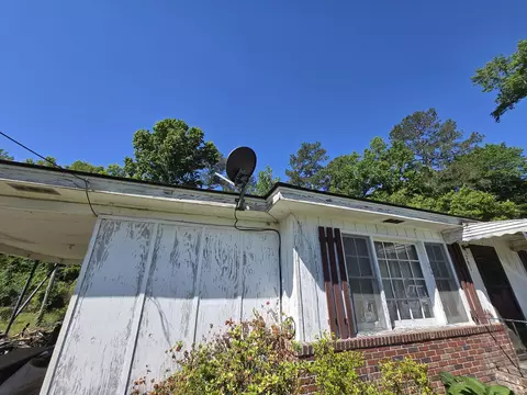 Exterior - 281 George St, Bamberg, SC 29003 photo 12 of 20