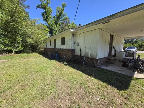 Exterior - 281 George St, Bamberg, SC 29003 photo 7 of 20