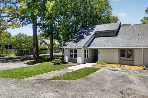 101 Chattum Ct, Summerville, SC 29485