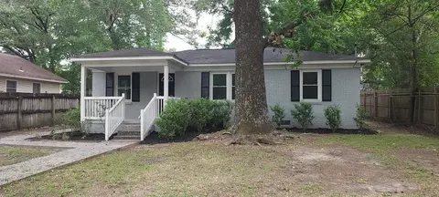 135 Dowling Ave, Walterboro, SC 29488