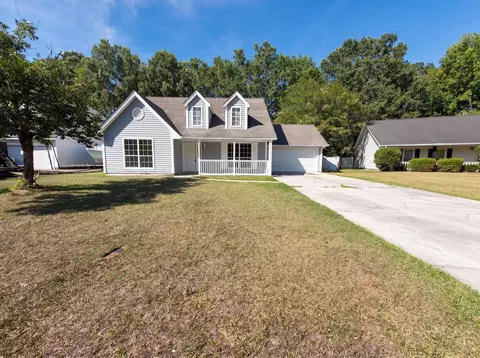 2028 Larson Ln, Goose Creek, SC 29445
