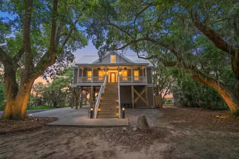 8730 Marsh Aire Ln, Edisto Island, SC 29438