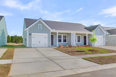 5085 Blackberry Ln, Ravenel, SC 29470