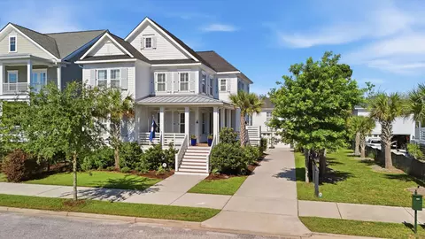 2609 Daniel Island Dr, Charleston, SC 29492