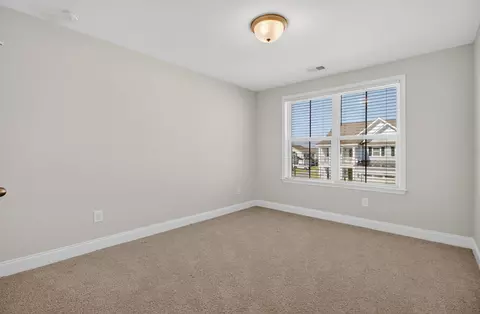 Bedroom - 490 Eagleview Dr, Moncks Corner, SC 29461 photo 5 of 6