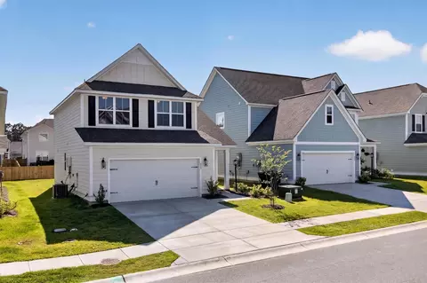490 Eagleview Dr, Moncks Corner, SC 29461
