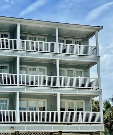 106 W Arctic Ave UNIT 3H, Folly Beach, SC 29439