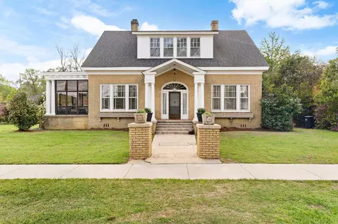 302 N First St, Cameron, SC 29030