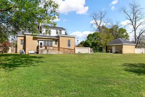 Exterior - 302 N First St, Cameron, SC 29030 photo 12 of 13