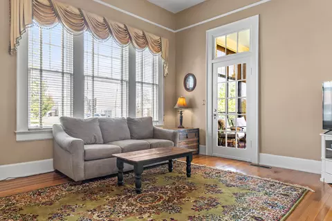 Living - 302 N First St, Cameron, SC 29030 photo 3 of 4