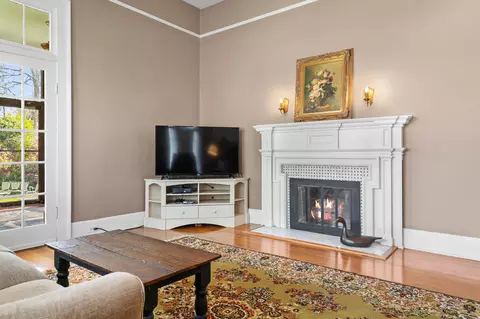 Living - 302 N First St, Cameron, SC 29030 photo 2 of 4