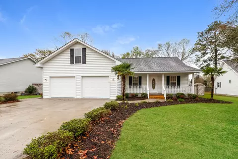 1351 Winterberry Ave, Goose Creek, SC 29445