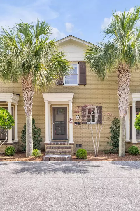 16 Logan St #B, Charleston, SC 29401