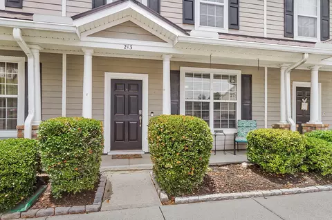 213 Hemingway Cir, Summerville, SC 29483