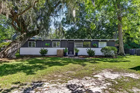 1986 Raina St, Johns Island, SC 29455